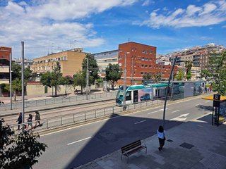 Oficina en alquiler en La Plana en Esplugues de Llobregat