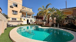 Chalet en venta en Jubalcoi en Elche