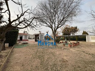 Chalet en venta en Almansa