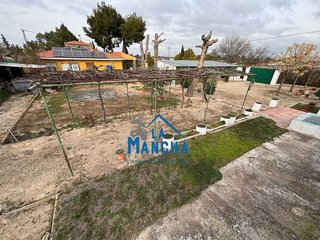 Chalet en venta en Almansa