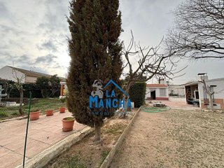 Chalet en venta en Almansa