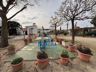 Chalet en venta en Almansa