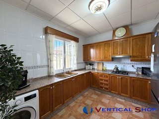 Chalet en venta en Caudete