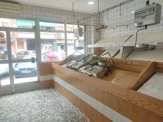Local comercial en venta en Parque Roma - Coronas en San Fernando de Henares