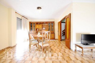Edificio en venta en Tavernes de la Valldigna