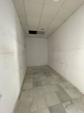 Local comercial en alquiler en Olivares