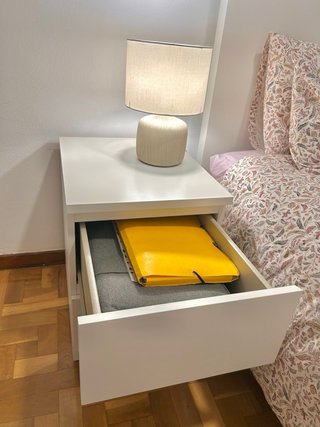 Mesilla Ikea MALM 2 cajones blanca 40x55 cm.