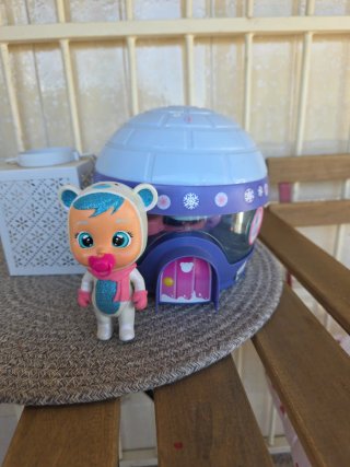 Casa Bebés Llorones Igloo Invierno