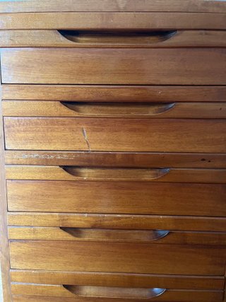 Cassettiera vintage in legno