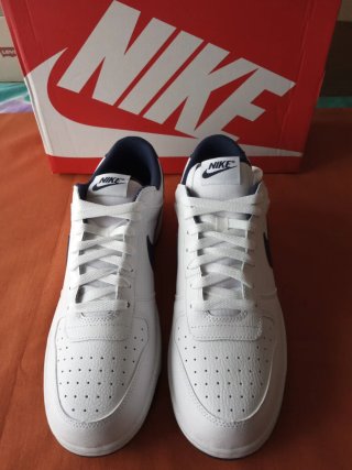 Zapatillas Nike Blancas y Azules