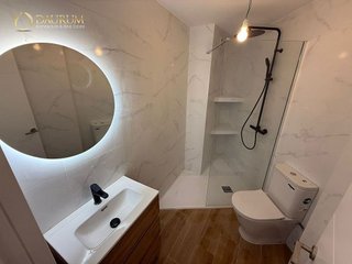 Piso en venta en La Calzada en Sevilla