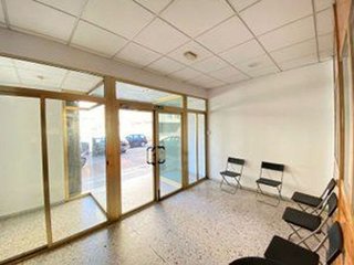 Local comercial en venta en Ciudad Jardín - Tagarete - El Zapillo en Almería