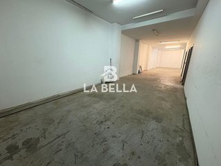 Local comercial en venta en Bellavista en Sevilla