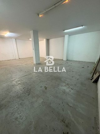 Local comercial en venta en Bellavista en Sevilla