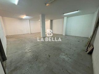 Local comercial en venta en Bellavista en Sevilla