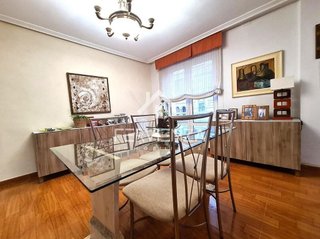 Piso en venta en Zona Teatro Campoamor en Oviedo