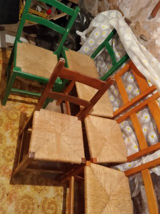 Juego de 6 sillas de madera