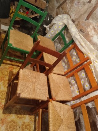 Juego de 6 sillas de madera