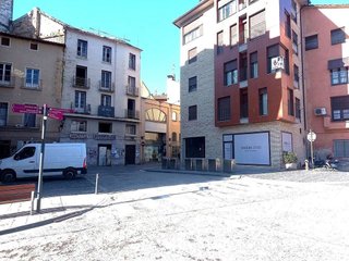 Local comercial en venta en Barbastro
