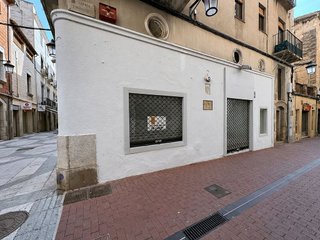 Local comercial en alquiler en Centre en Figueres
