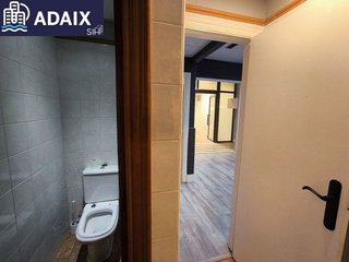 Local comercial en alquiler en Monte Alto - Zalaeta - Atocha en Coruña (A)