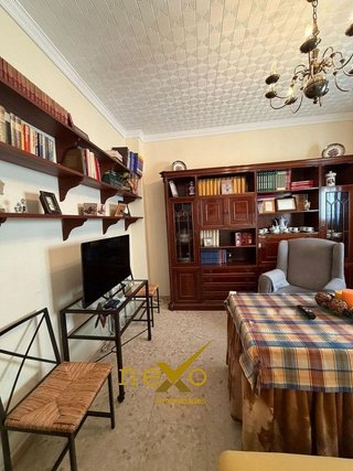 Chalet en venta en Carmona