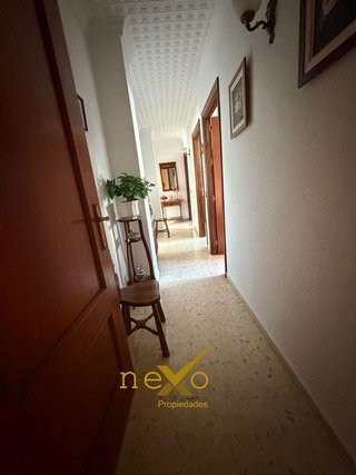 Chalet en venta en Carmona