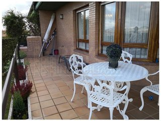 Casa adosada en venta en Haro