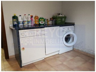 Casa adosada en venta en Haro