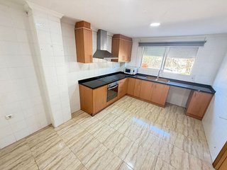 Casa adosada en venta en Zona Urbanizaciones en Alzira