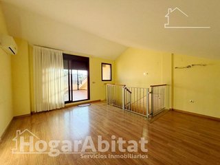 Casa adosada en venta en Nuevo Centro en Sagunto