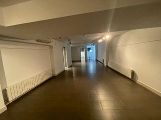 Local comercial en alquiler en Instituts - Universitat en Lleida