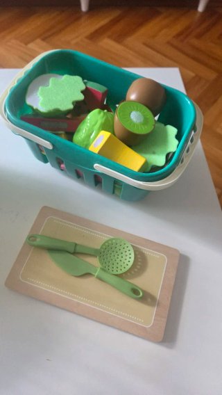 Cocinita de madera para niños