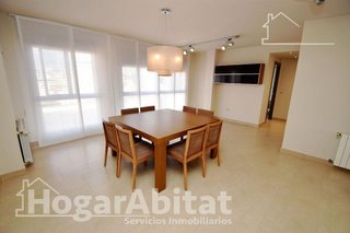 Piso en venta en Zona Piscinas en Burriana