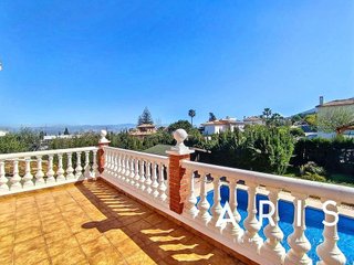 Chalet en venta en Manantiales - Lagar - Cortijo en Alhaurín de la Torre