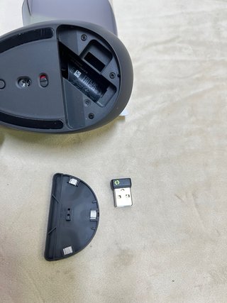 Logitech Lift Ratón Ergonómico Vertical