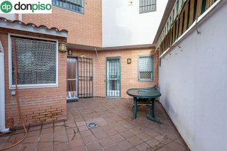 Casa adosada en venta en Ogíjares