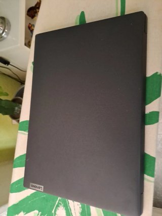 Portátil Lenovo IdeaPad 3 15IGLOS
