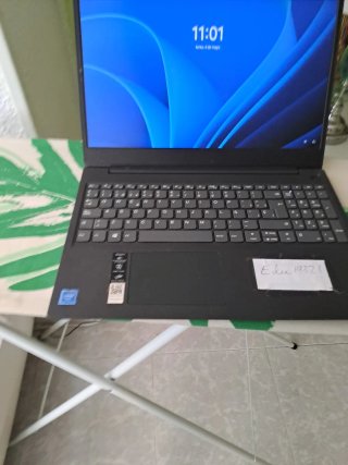 Portátil Lenovo IdeaPad 3 15IGLOS