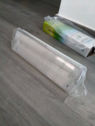 Luces de Emergencia LED OSSUN Superficie