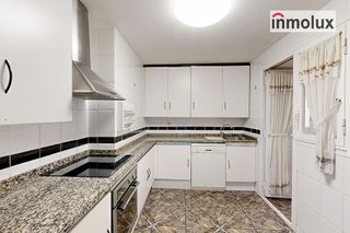 Piso en venta en Los Ángeles en Alicante