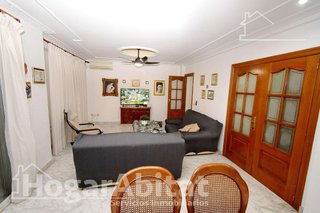 Piso en venta en Zona Avenida al Vedat en Torrent