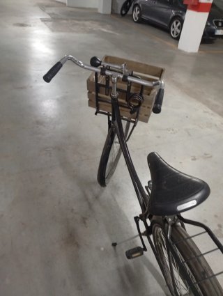 Bicicleta Holandesa Negra con Cesta