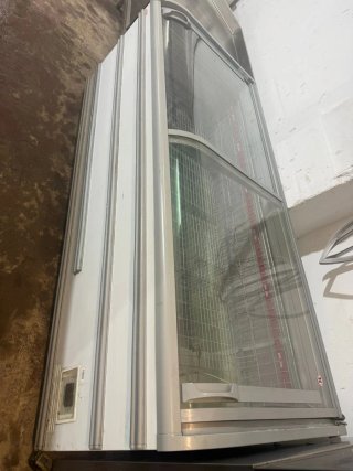 Congelador vertical cristal