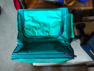Borsa e divisa Deliveroo