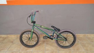 Bicicleta BMX Rainbow