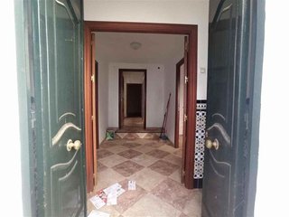 Casa adosada en venta en Constantina