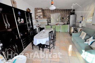 Chalet en venta en La Conarda-Montesano en Bétera