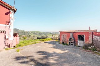 Chalet en venta en Llanera