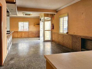 Local comercial en venta en Oliva pueblo en Oliva